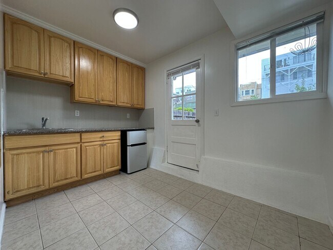Foto del edificio - 2362-2364-2364 20th Ave