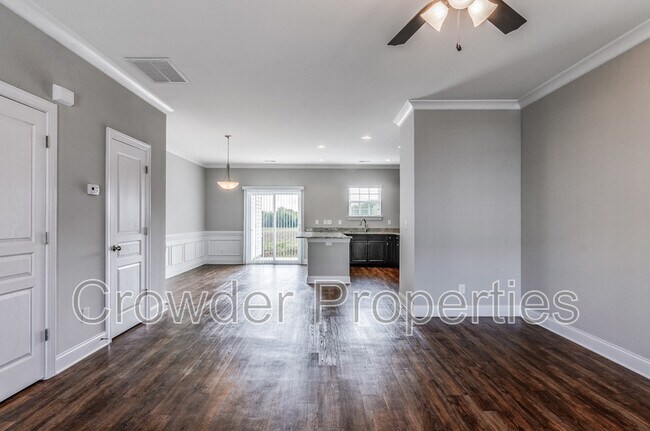 Foto del edificio - 333 Halton Crossing Dr SW