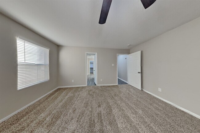 Building Photo - 5047 Lamppost Hill Ct