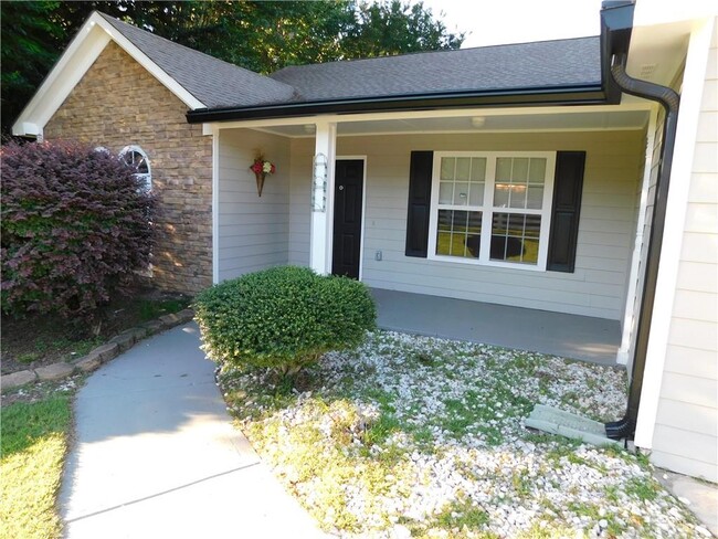 Building Photo - 2795 Wyndham Park Dr NE