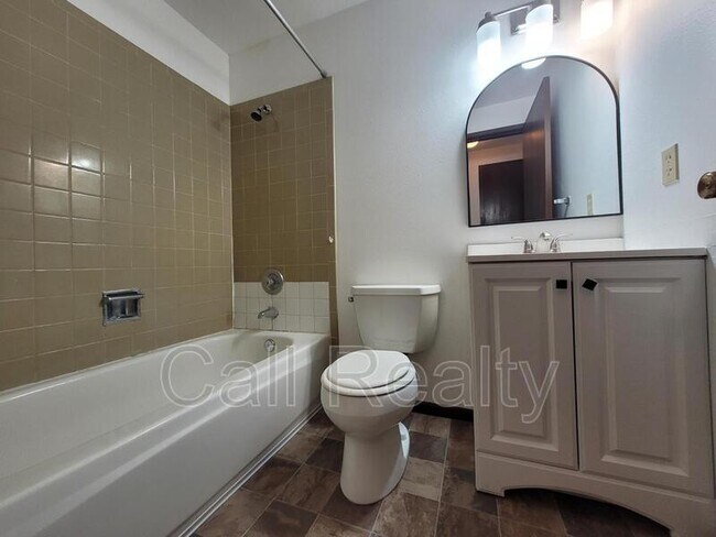 Foto del edificio - 12224 E Lenora Dr