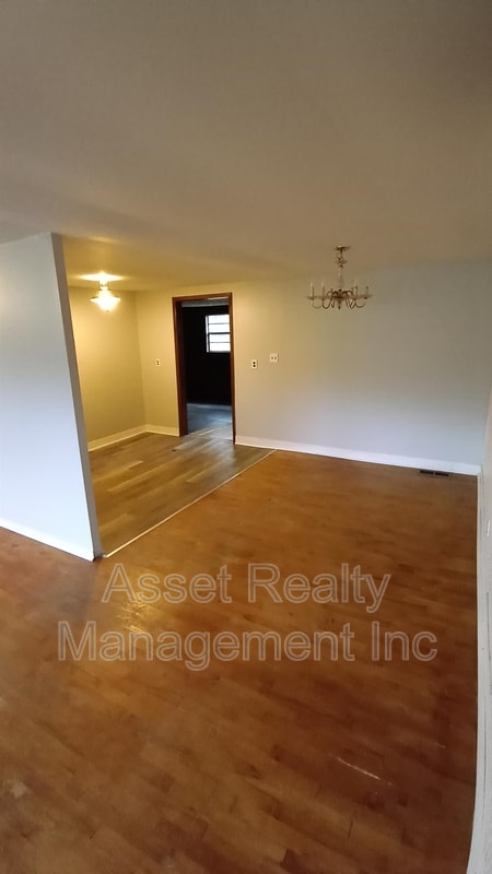 Building Photo - 5729 Thorngrove Pike