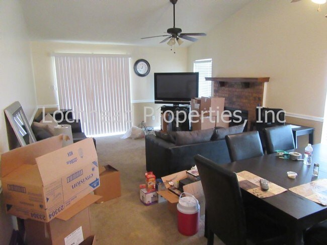 Building Photo - 821 Colchester Dr