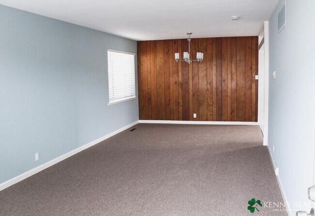 Building Photo - 3 bedroom in Colma CA 94014