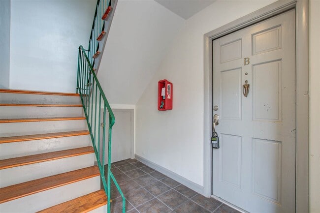 Building Photo - 117 Wentworth Street Apt #B, Charleston, S...
