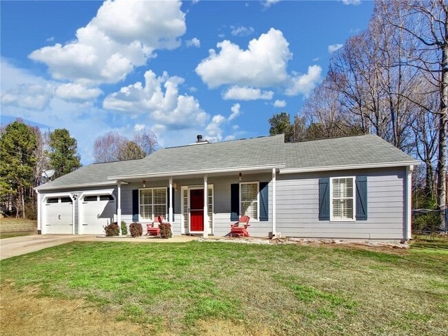 Building Photo - 3840 Forsythia Way