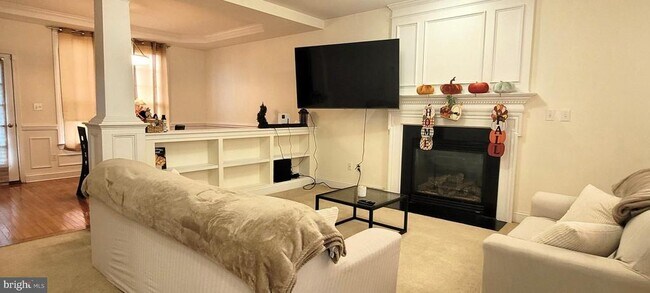 Foto del edificio - 74 Redstone Ct