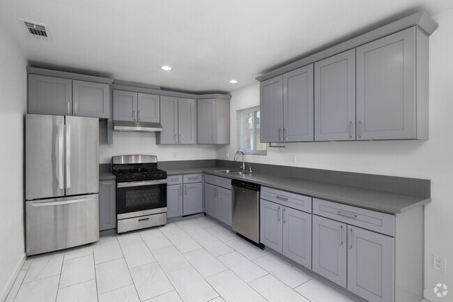 Building Photo - The Junipero Palm Springs