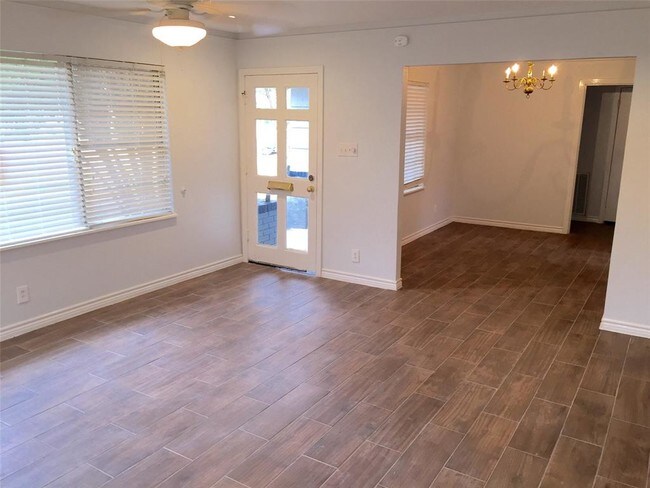 Foto del edificio - 4803 Pine St