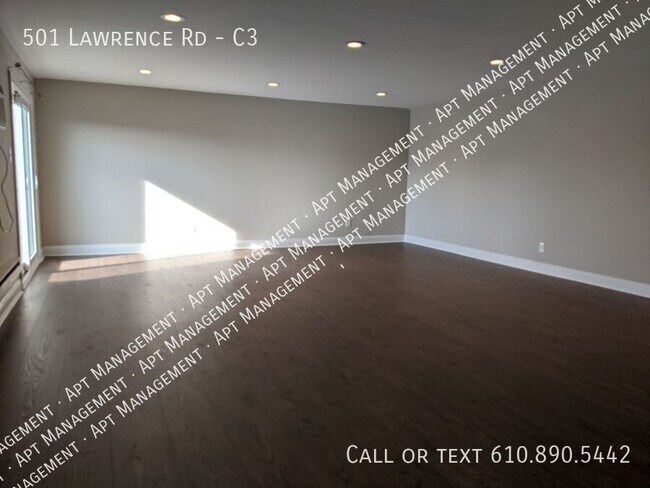 Foto del edificio - 501 Lawrence Rd