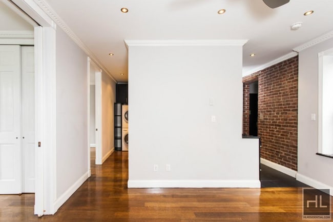 Building Photo - East 100th Street