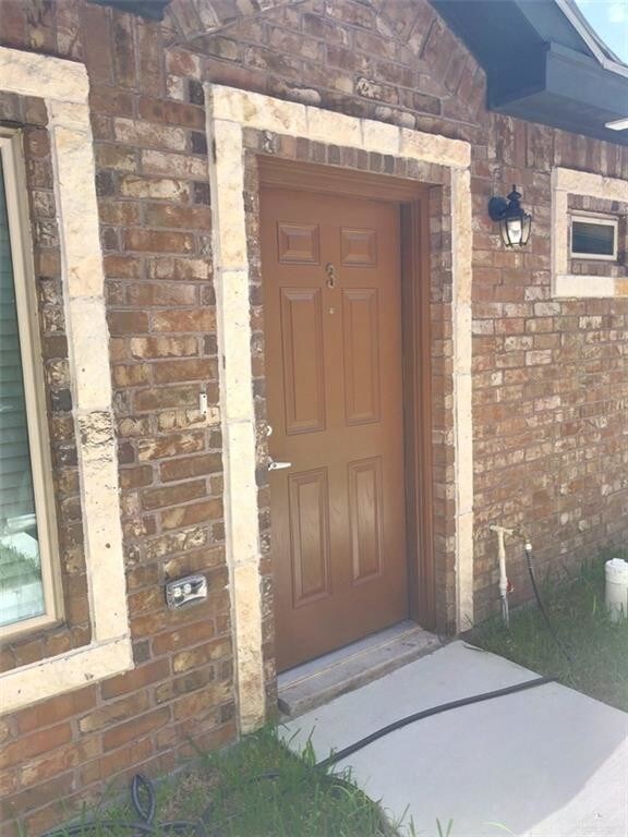 Building Photo - 2610 Primrose Ave