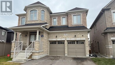 Building Photo - 7 Avanti Cres