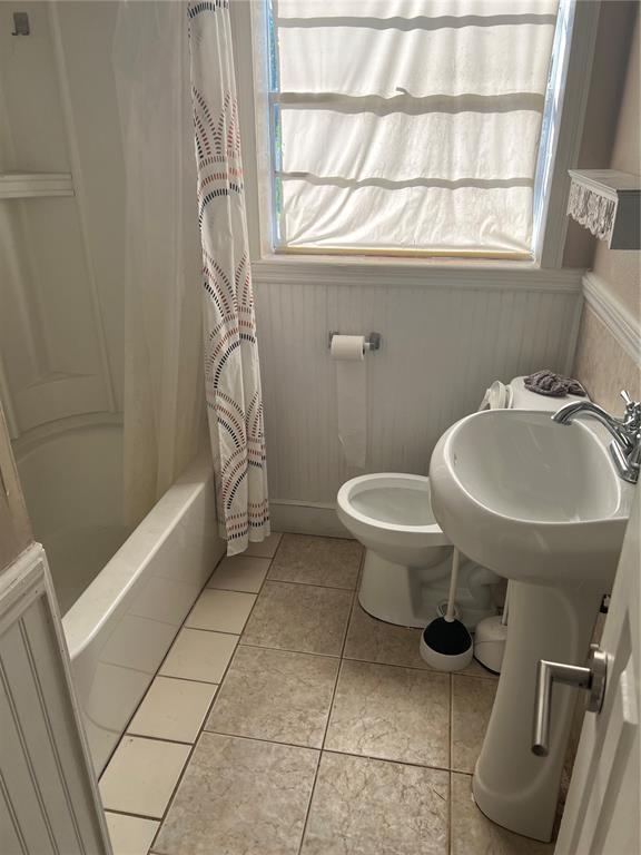 Foto del edificio - 108 Japonica Dr