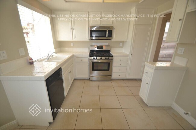 Building Photo - 10751 Spyglass Dr