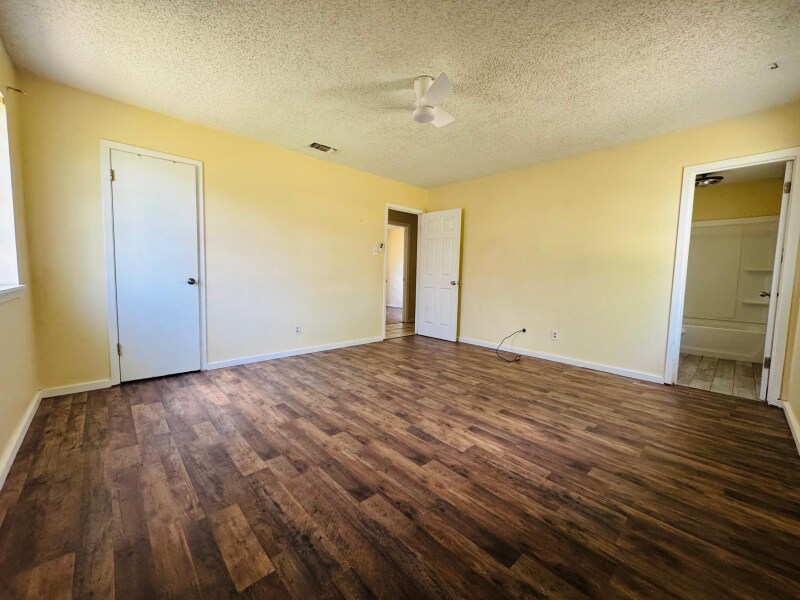 Foto del edificio - 1112 E 25th St