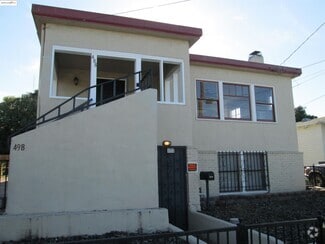 Building Photo - 498 E 8th St