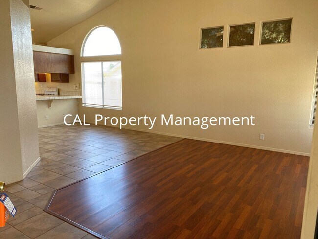 Foto del edificio - 3 Bed/ 2 Bath home in Soledad, CA
