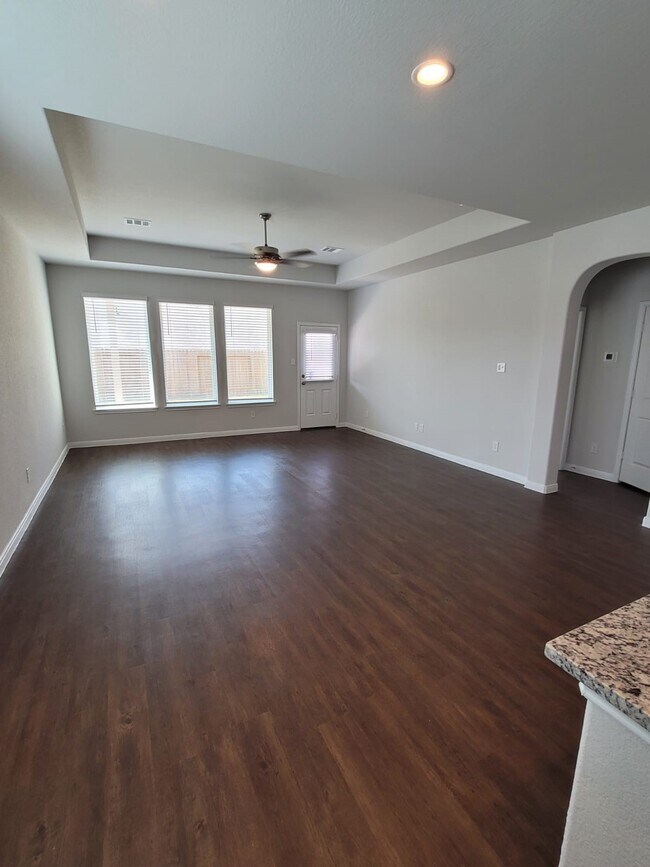 Foto del edificio - 4325 McGregor Blf Ln