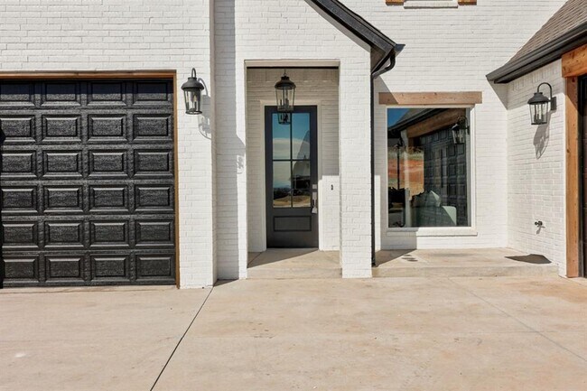 Building Photo - 7901 Behr Dr