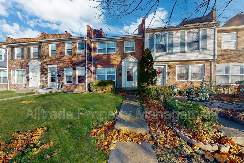 Primary Photo - 4809 Sebree Ln