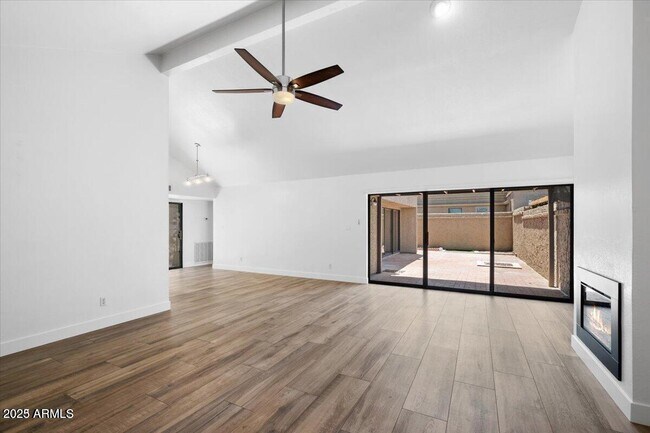 Foto del edificio - 7943 E Montebello Ave