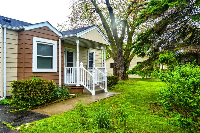 Building Photo - 20053 Homeland St