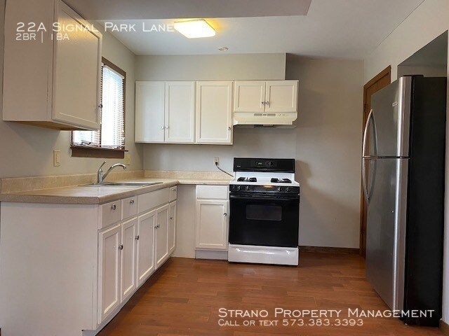 Building Photo - 22 Signal Park Ln