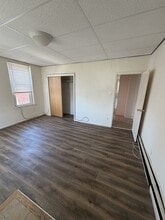 Building Photo - 1526 W Ritner St