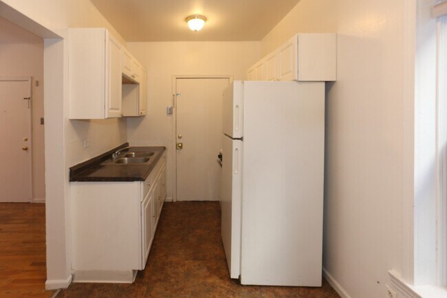 Foto del edificio - 933 W Sunnyside Ave
