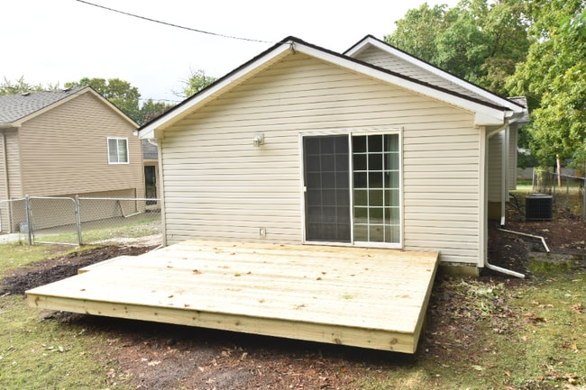 Building Photo - 3891 Lawley Ave