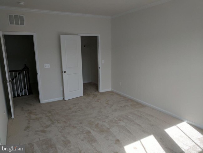 Building Photo - 24515 Glenville Grove Terrace