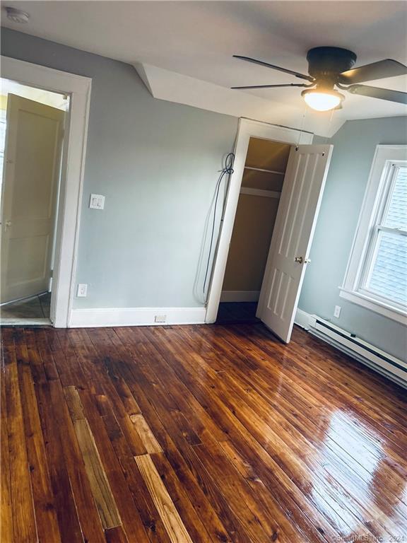 150 Whitney Ave Unit 3rd, Bridgeport, CT 06606 Room for Rent in