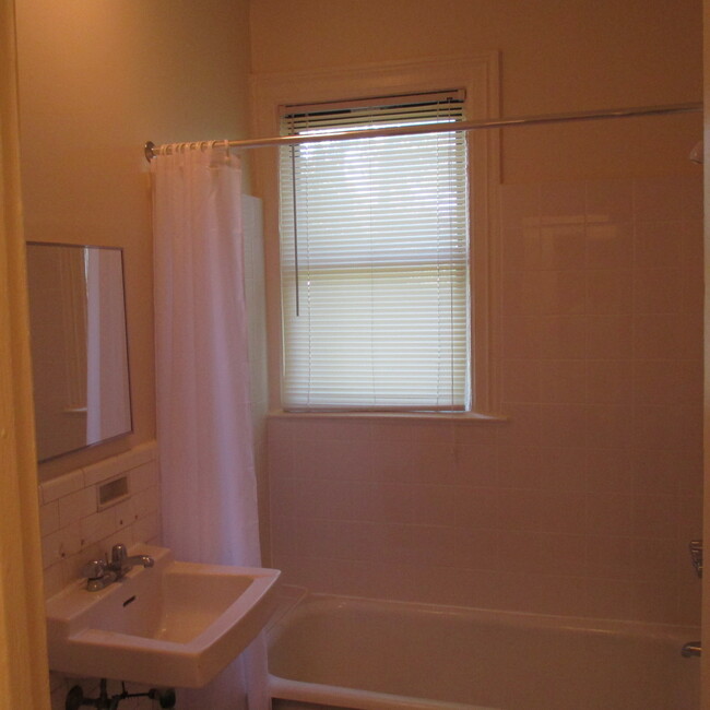Foto del edificio - 5400 7th St NW