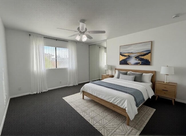 Building Photo - 9076B Cedar St.