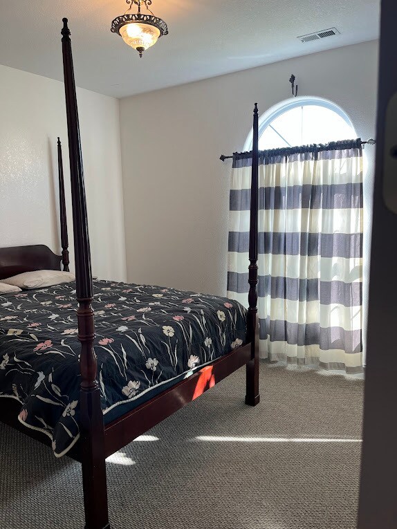 Foto del edificio - 1655 Briarcrest Dr