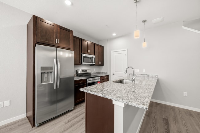 Foto del edificio - The Vista at Greyhound Park