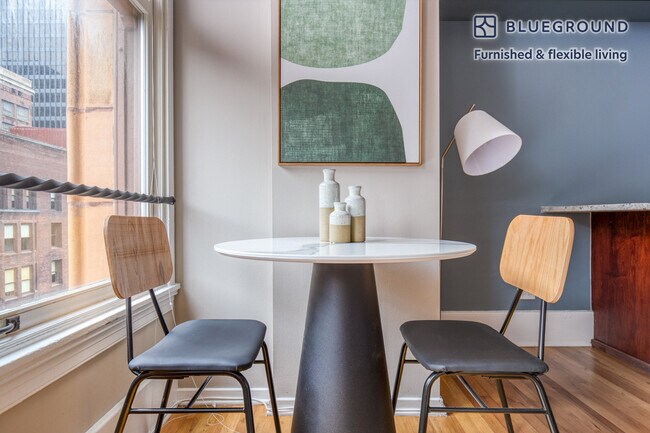 Foto del edificio - 343 S Dearborn St