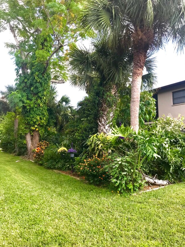 Building Photo - 7209 Cloister Dr