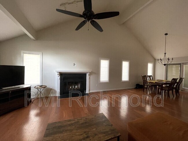 Building Photo - 4601 Winterset Pl