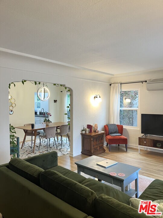 Foto del edificio - 3759 Greenwood Ave