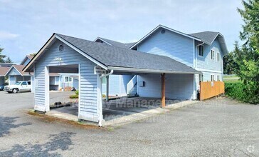 Building Photo - 2334 Howard Ave