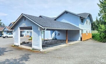 Building Photo - 2334 Howard Ave