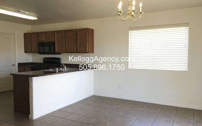Building Photo - 2 Story / 4BR / Ventana Ranch West