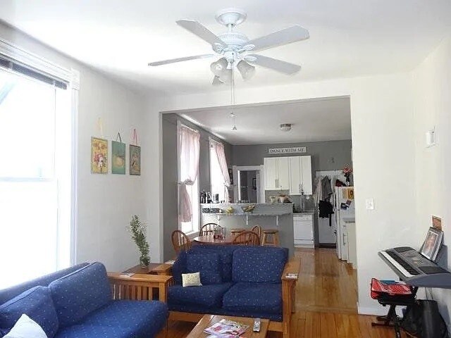 Foto del edificio - 2711 N Magnolia Ave