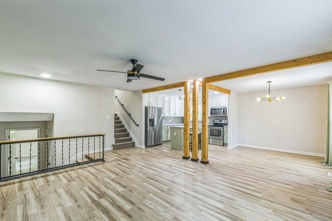 Building Photo - Spacious 4BR House in Fayetteville