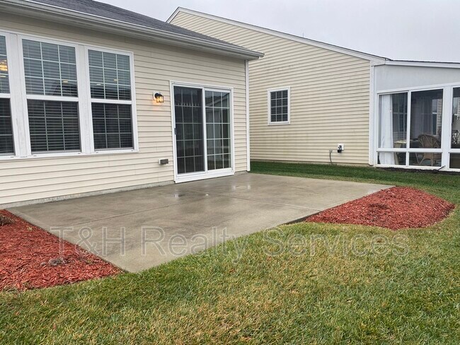 Building Photo - 16030 Lambrusco Way