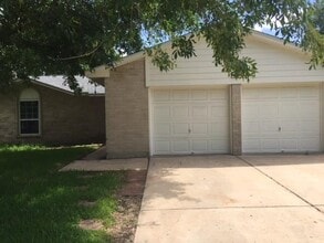 Building Photo - 14503 Cypress Branch Dr