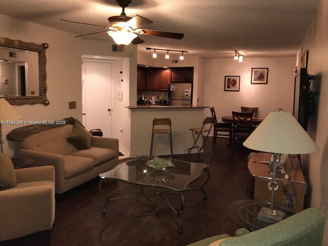 Building Photo - 12430 Vista Isles Dr