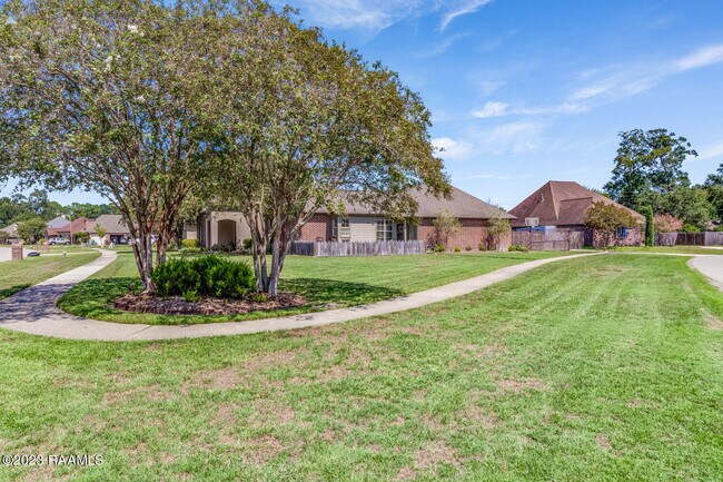 Foto del edificio - 341 Mill Pond Dr
